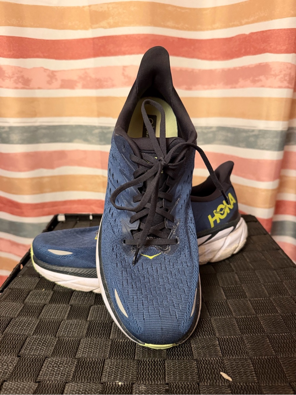 Men’s HOKA Clifton 9 Running Shoes | 11.5 | Blue